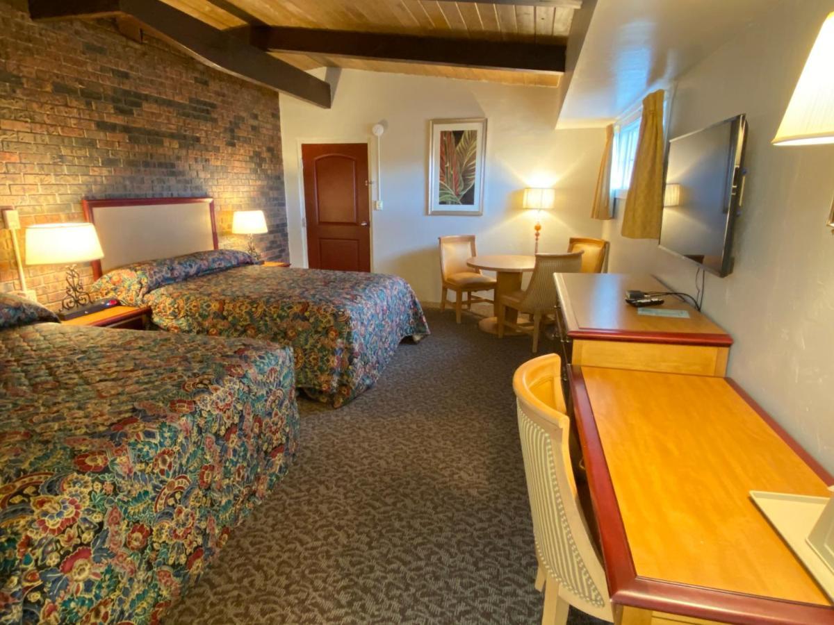 Dunes Inn Аламоса Экстерьер фото