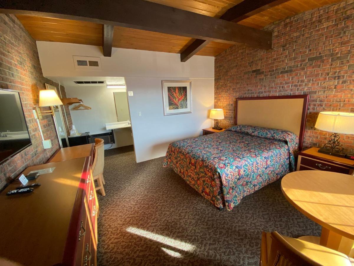 Dunes Inn Аламоса Экстерьер фото