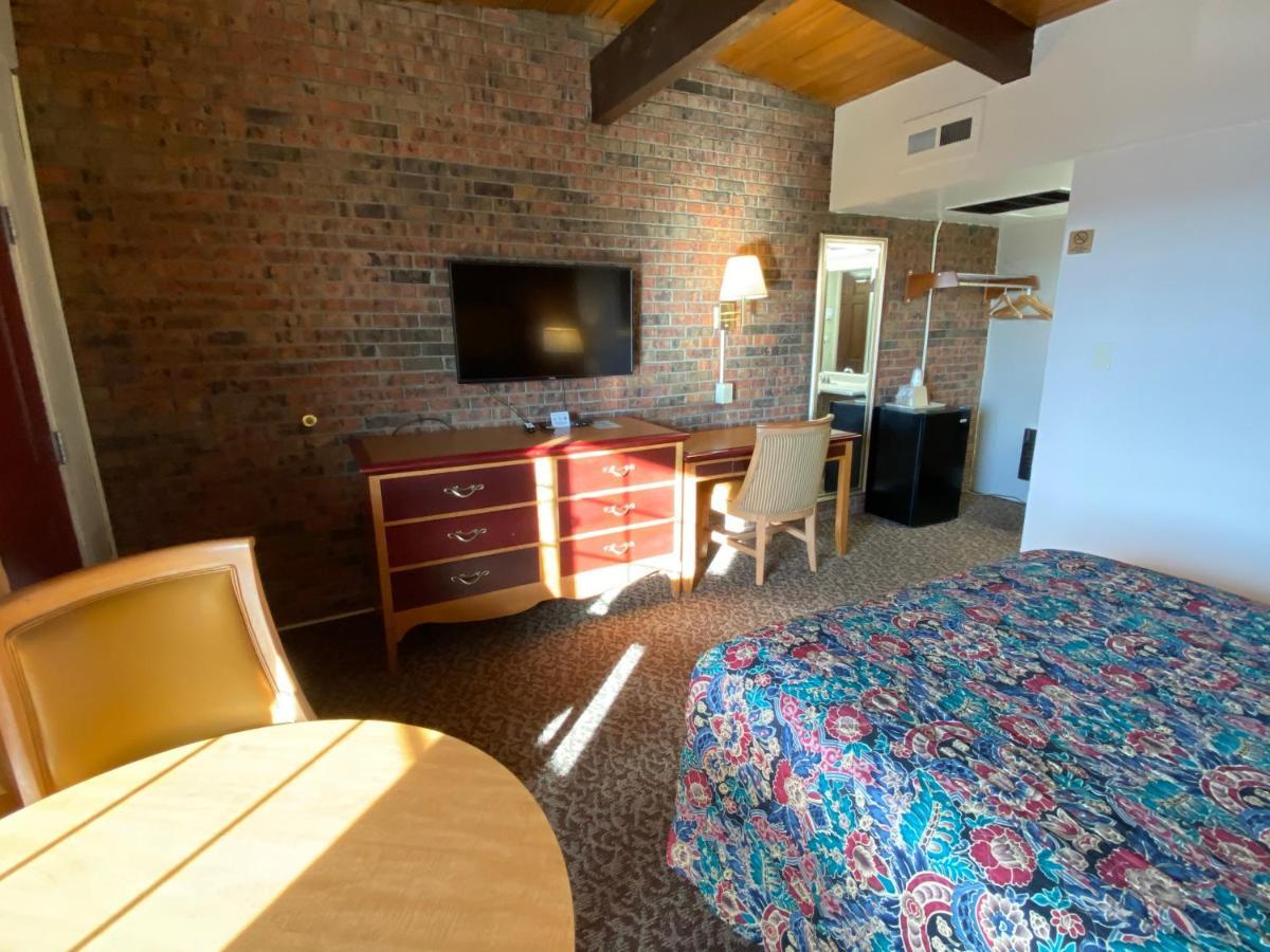 Dunes Inn Аламоса Экстерьер фото
